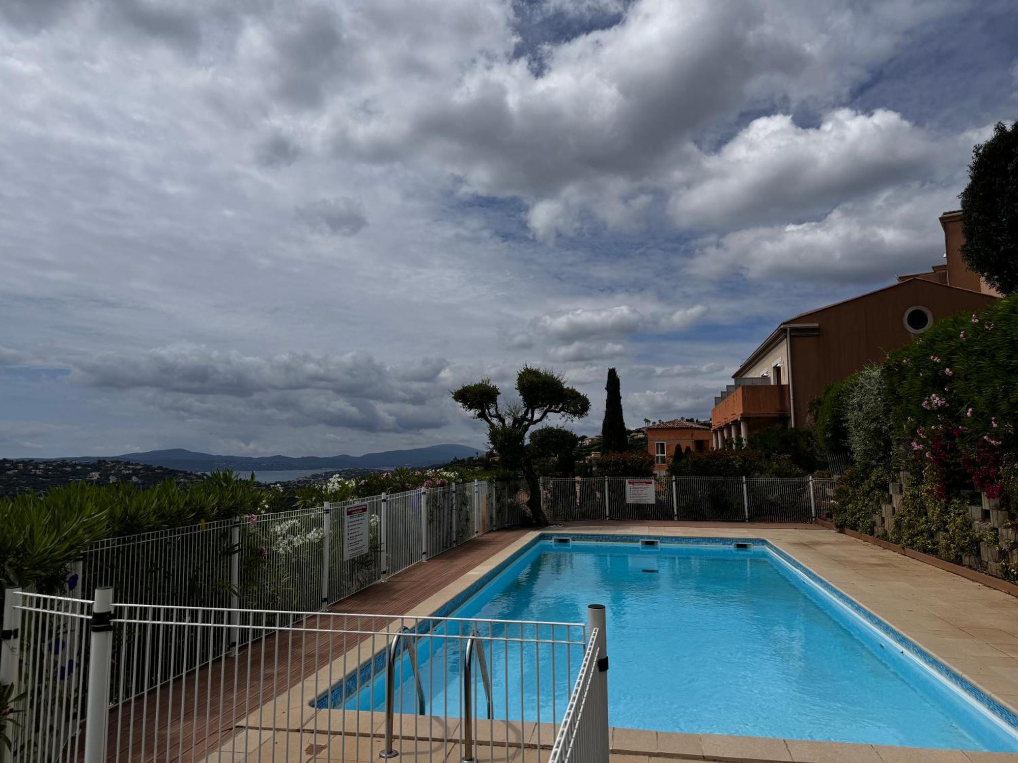 Les Cigales, Superbe Vue - Golfe De Sainte-Maxime Apartment Exterior foto